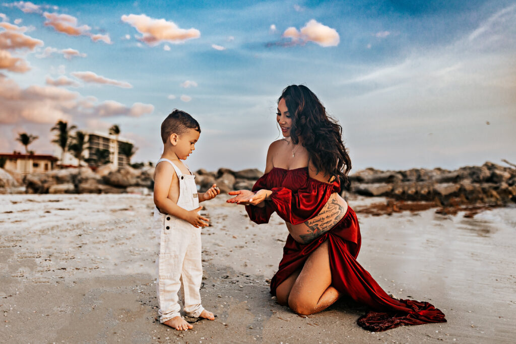 Naples maternity and family photographer