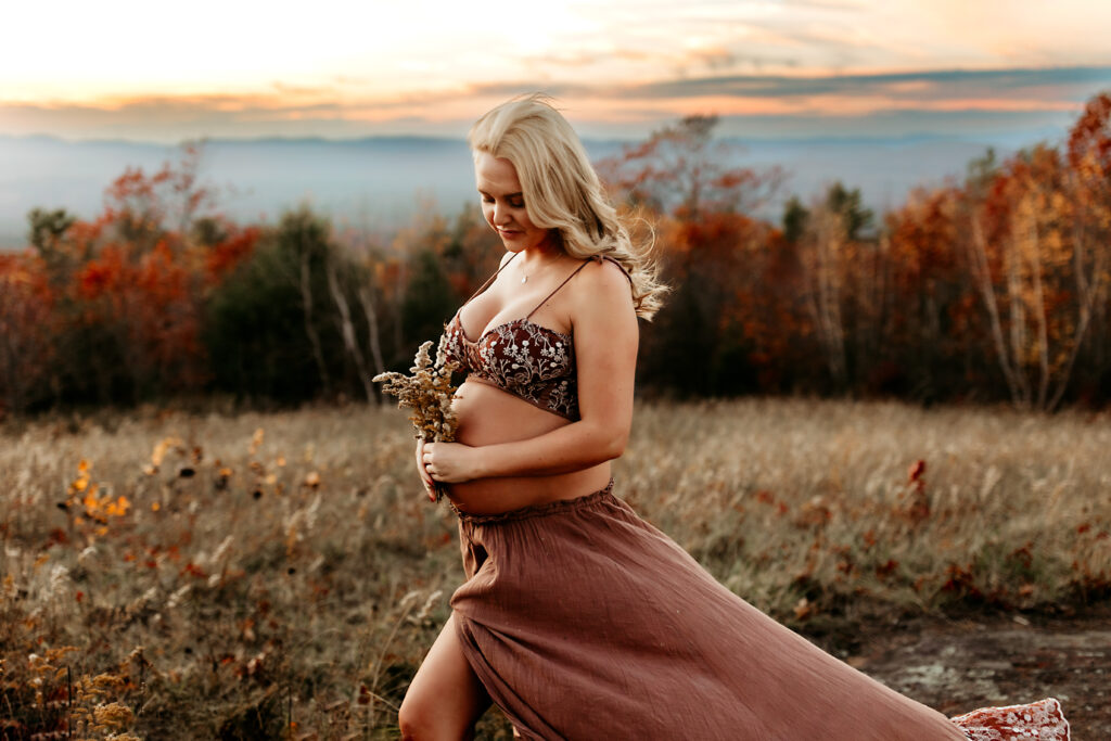 New Hampshire maternity photographer 